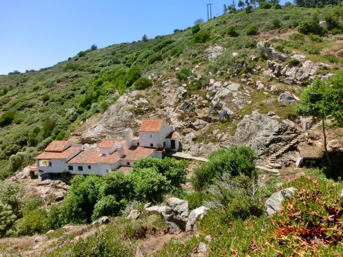Convento Sao Saturnino Hotel Коларес Екстериор снимка