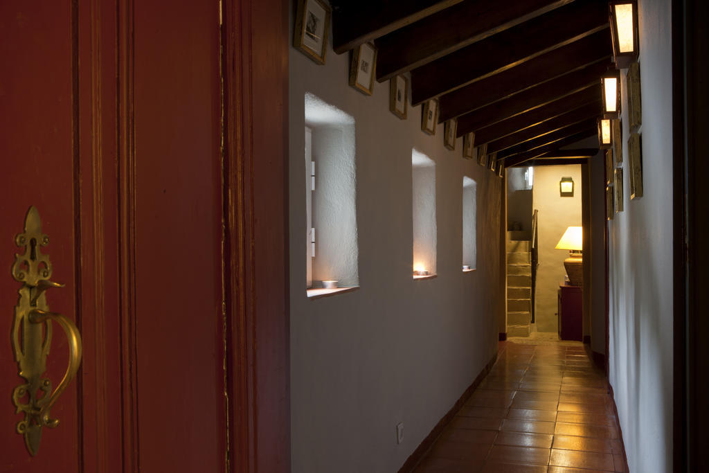 Convento Sao Saturnino Hotel Коларес Екстериор снимка