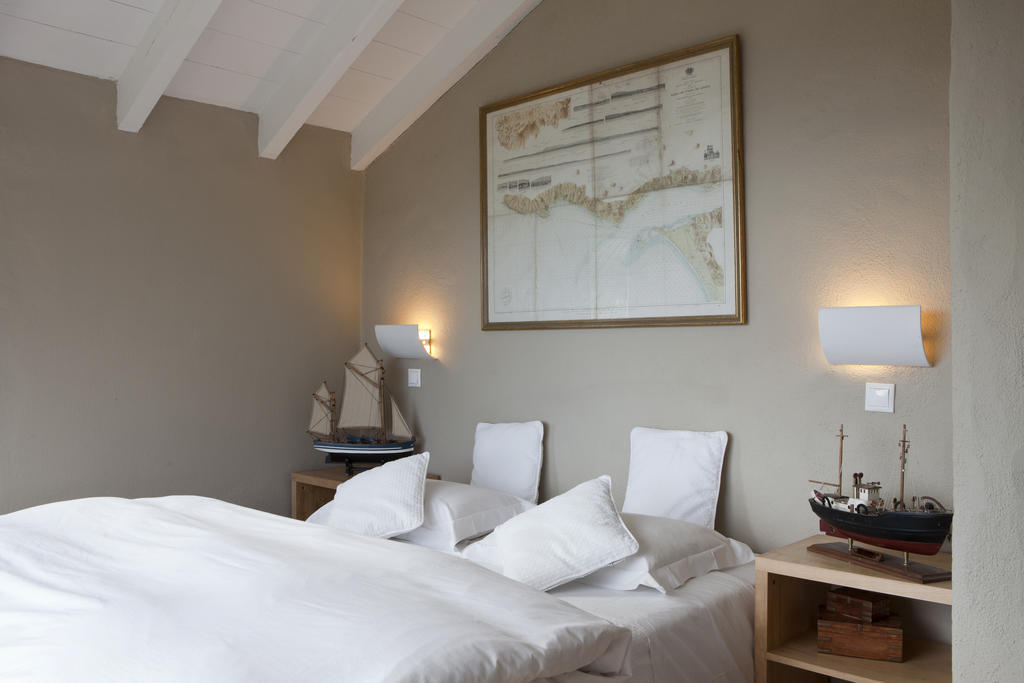 Convento Sao Saturnino Hotel Коларес Стая снимка